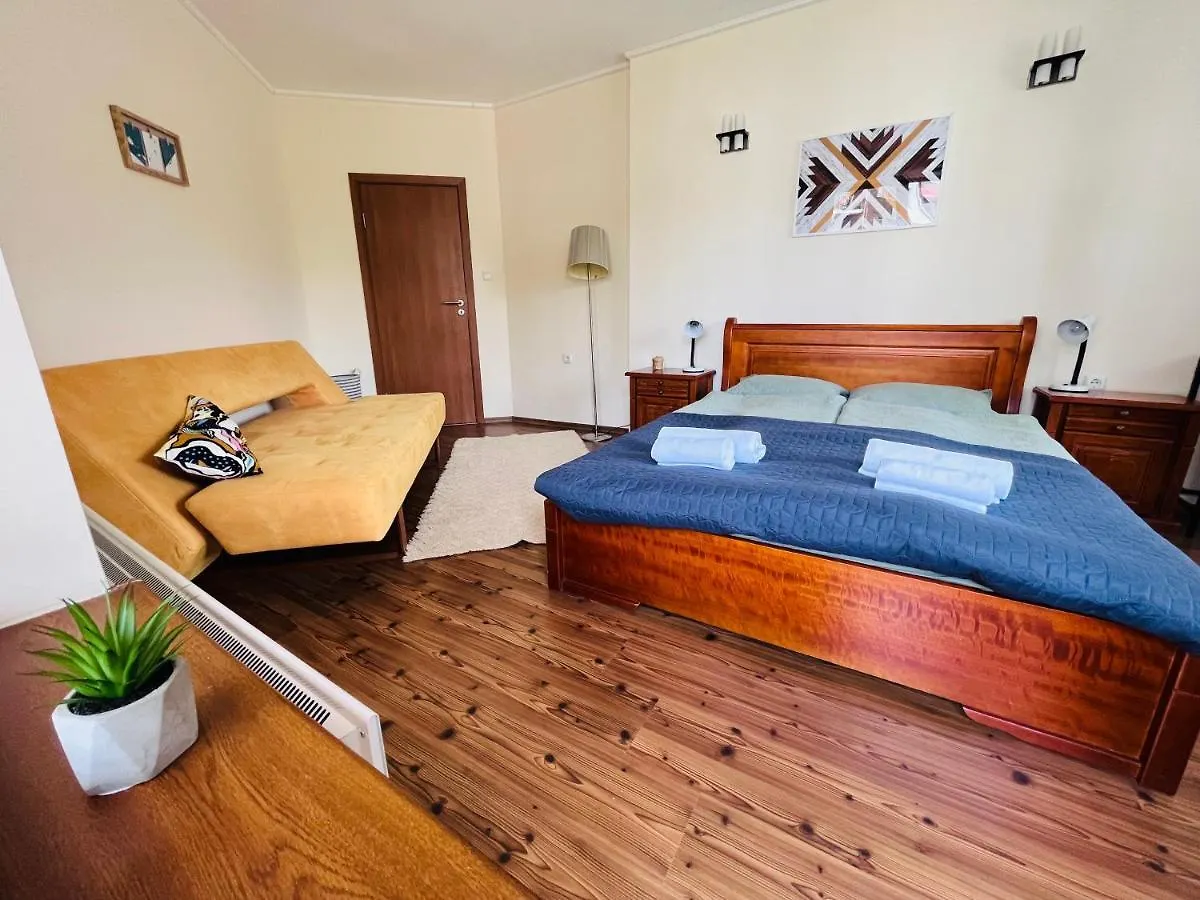 アパート Mountain Cedar Pine 1 Bedroom Apt Near Ski Gondola バンスコ ブルガリア